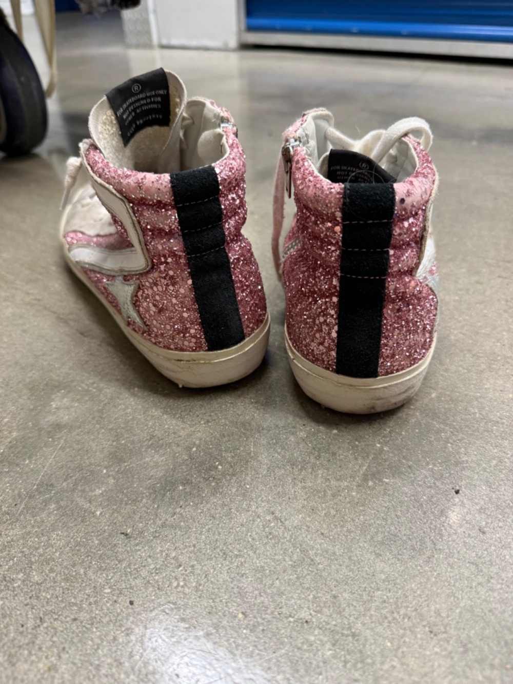 Barely worn pink glitter Golden Goose - Picture 3 of 5